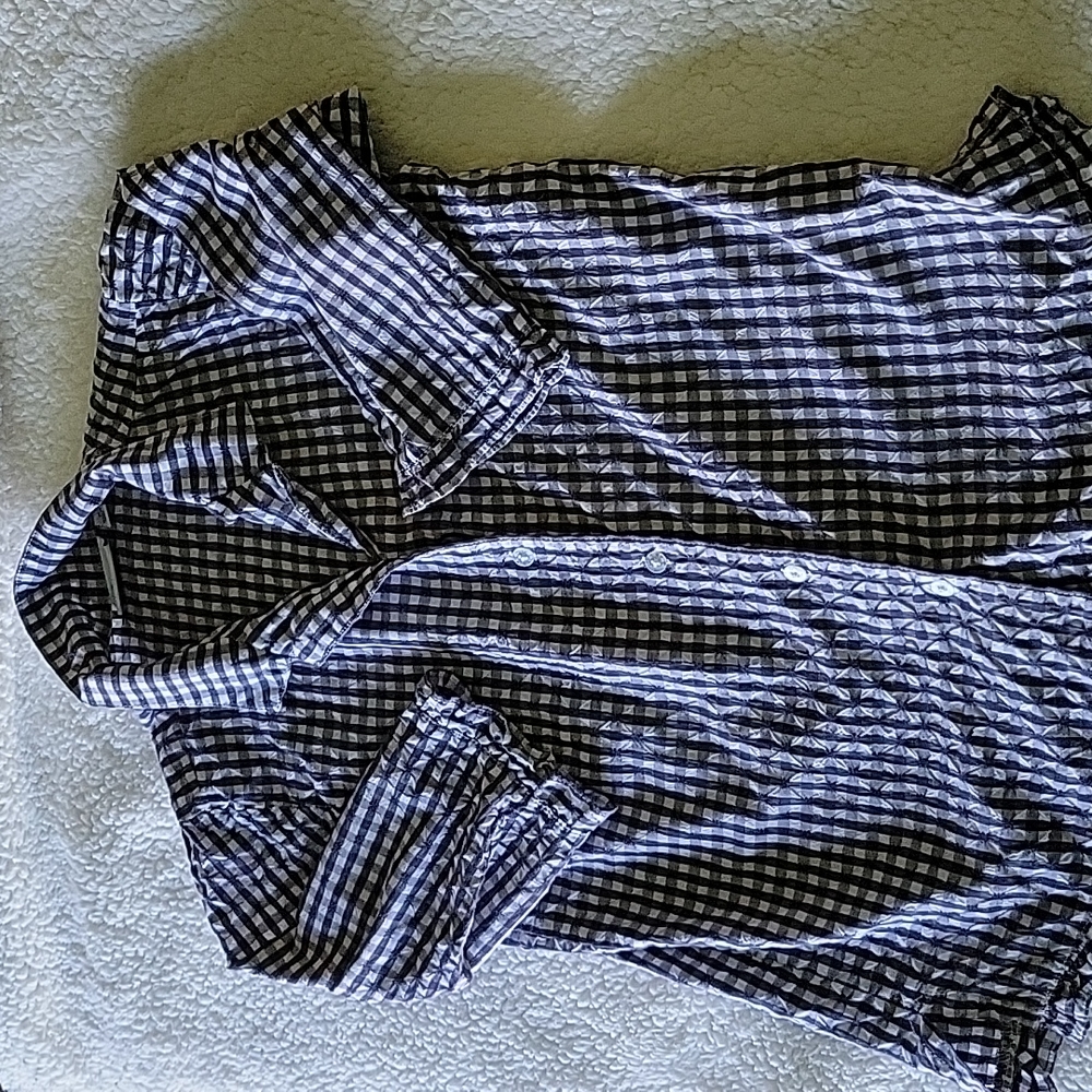 D & co gingham 3/4 ruffle sleeve top - Picture 4 of 8